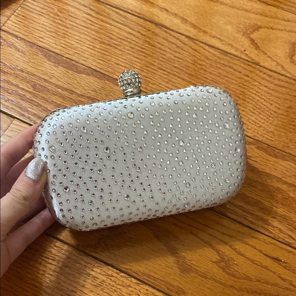 Elegant Rhinestone Clutch
